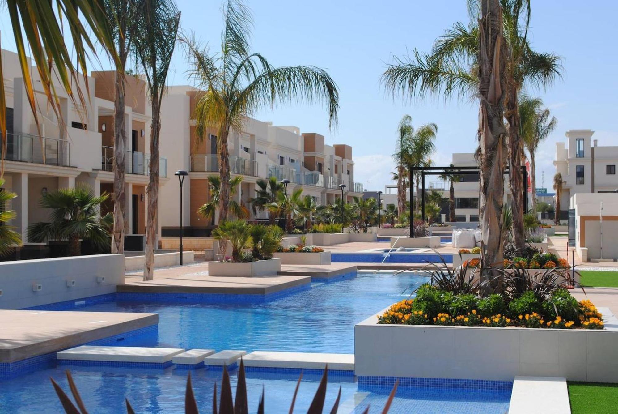 La Zenia Bulevard Apartments 弗拉门卡海滩 外观 照片