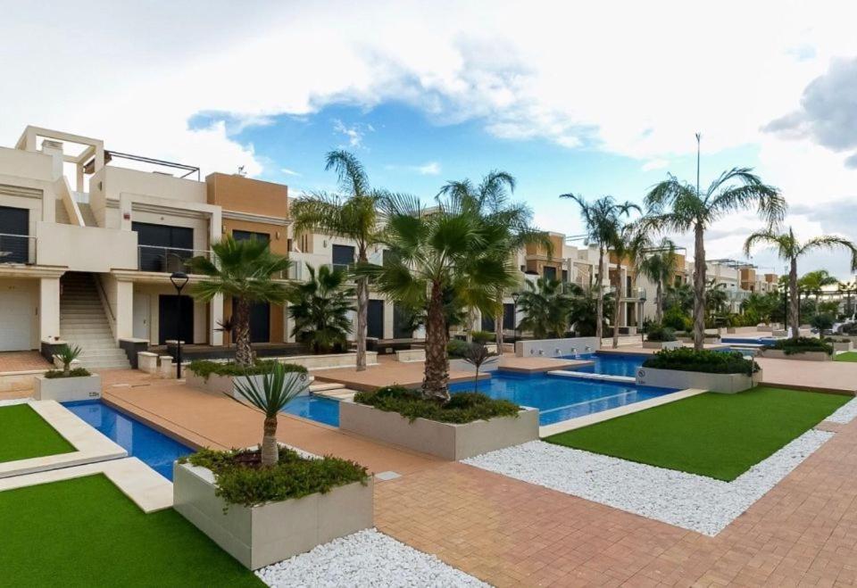 La Zenia Bulevard Apartments 弗拉门卡海滩 外观 照片