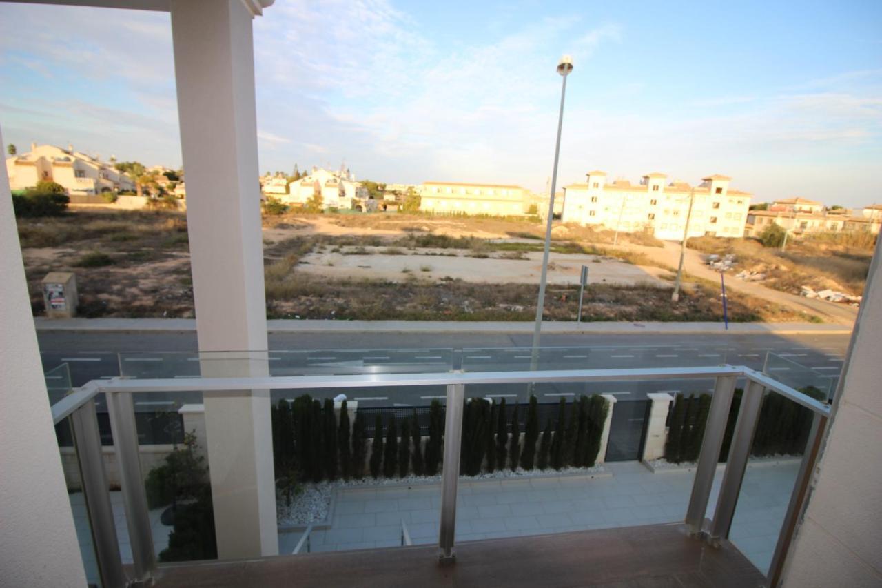 La Zenia Bulevard Apartments 弗拉门卡海滩 外观 照片